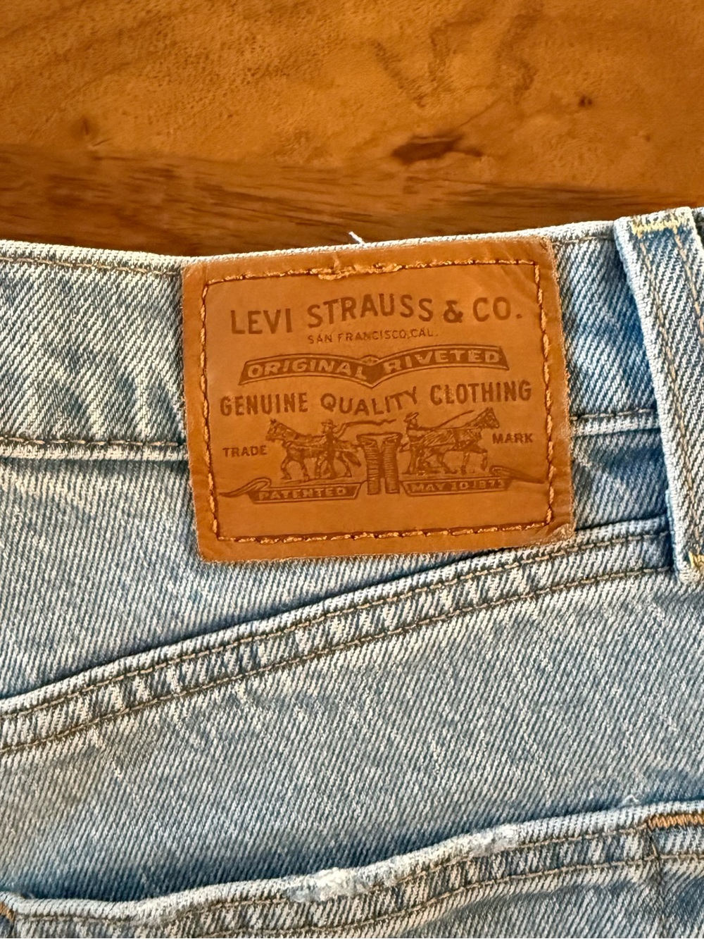 Levi's Ribcage Short - Picture 3 of 5